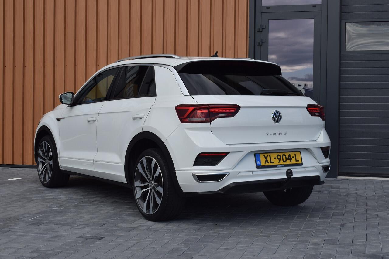Volkswagen T-Roc 1.5 TSI 150pk DSG R-line Pano | Trekhaak | Beats | 19"