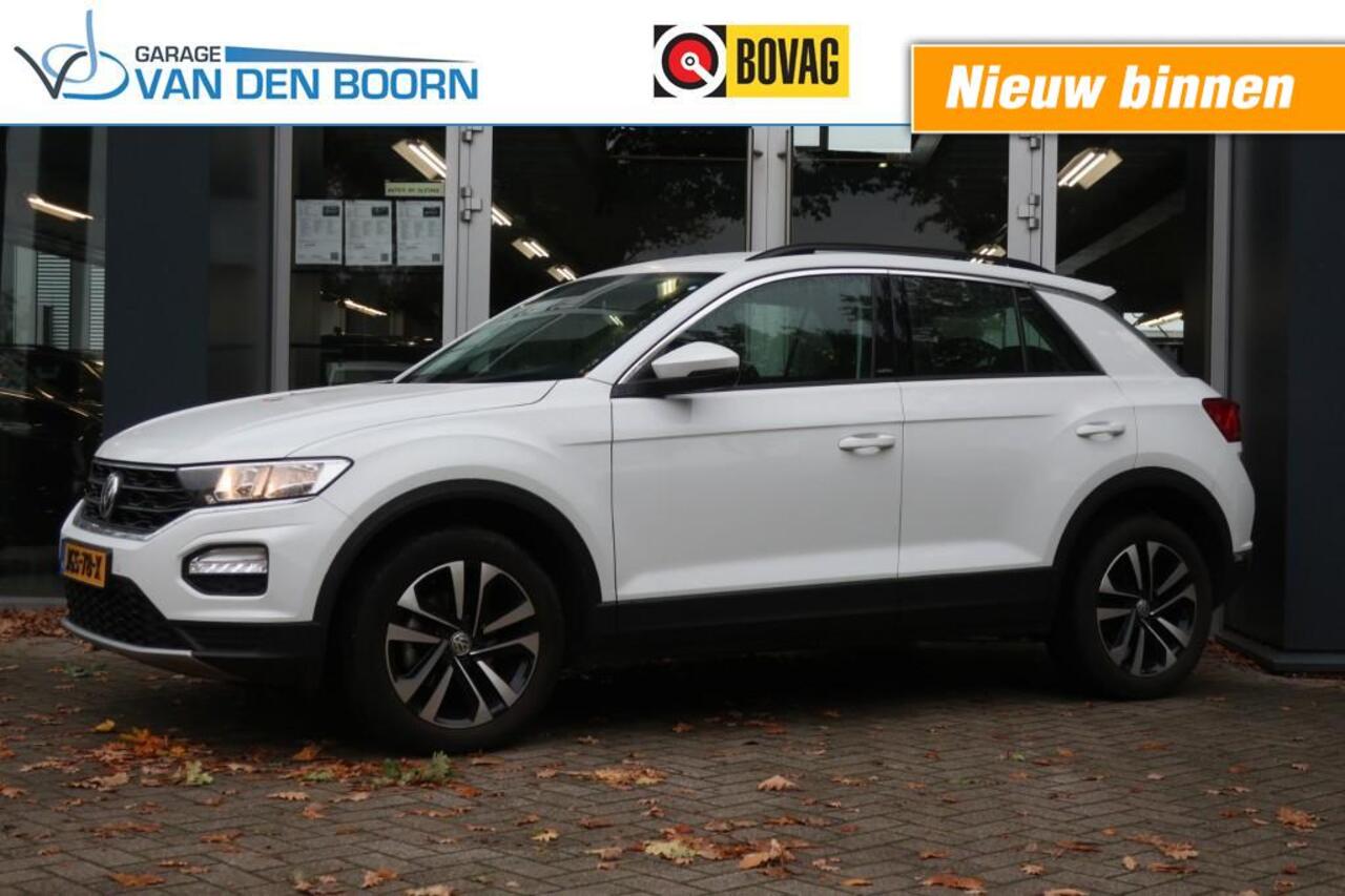 Volkswagen T-Roc 1.5 TSI 150PK UNITED, Afn. Trekhaak, Apple Carplay/ Android Auto, Clima, etc.