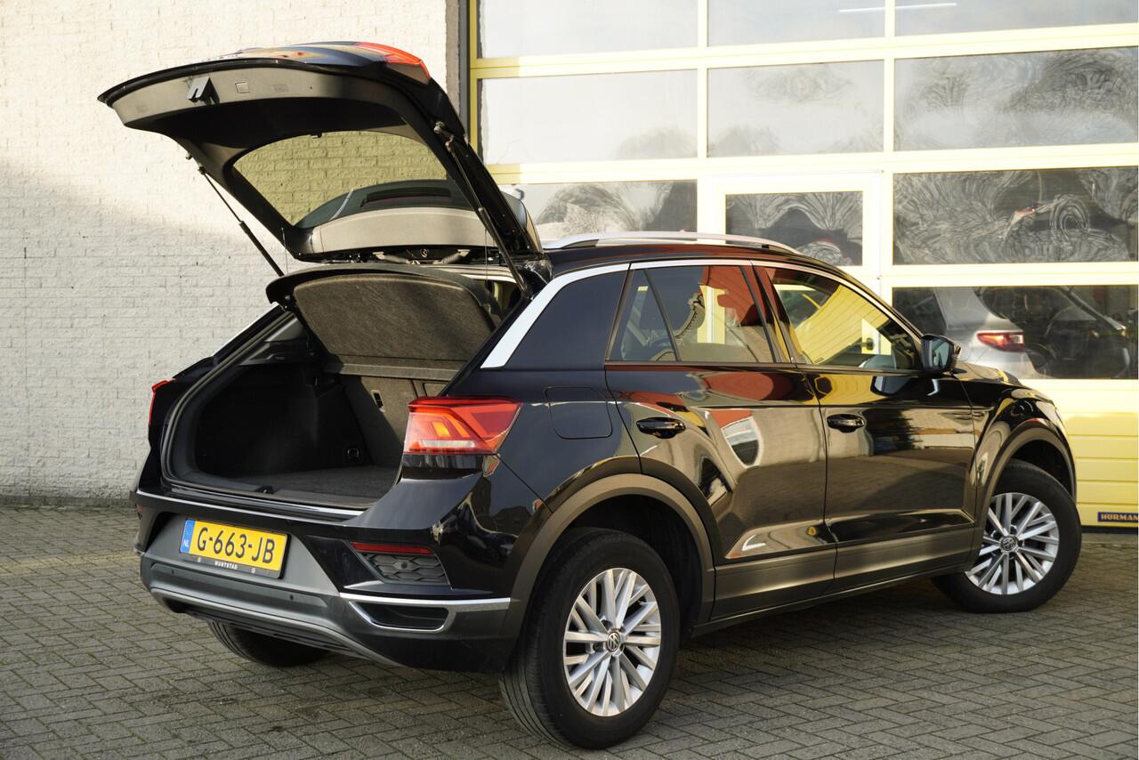 Volkswagen T-Roc 1.0 TSI Style Executive BJ2019 Lmv 16" | Led | Pdc | Navi | App-Connect | Achteruitrijcamera | Climate control | Cruise control | Extra getint glas