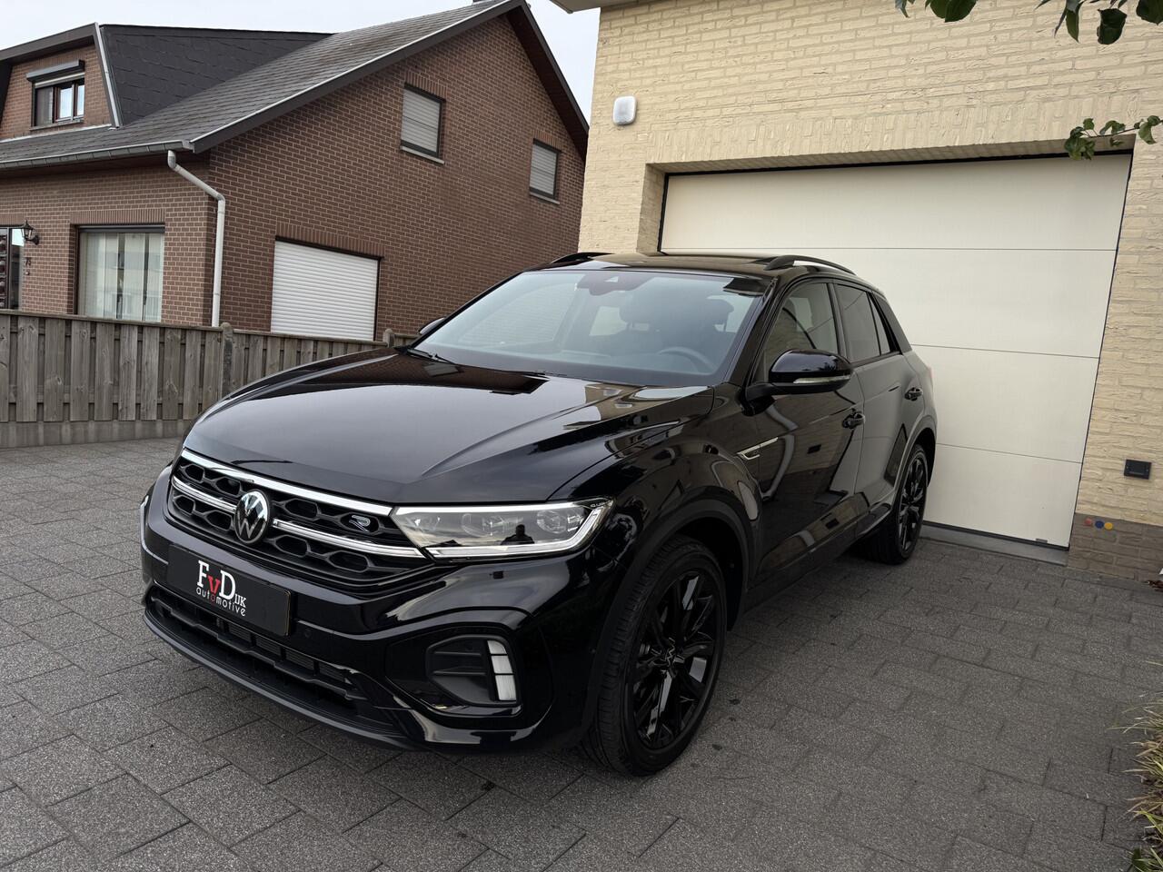 Volkswagen T-Roc 1.5 TSI 150pk DSG 3x R-Line BlackStyle Nieuw Model Panoramadak VirtualCockpit ACC Sportstoelen IQ-Light Ambientlight Keyless Camera Pdc