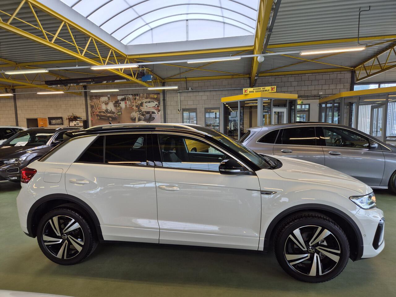 Volkswagen T-Roc 1.5 TSI R-Line -150pk- Automaat | Camera | IQ LED | 18 inch | Rijklaarprijs incl. 1 jaar Bovag garantie