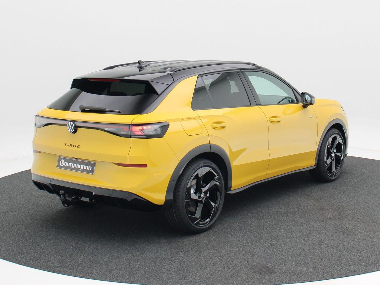 Volkswagen T-Roc R-Line First Edition 1.5 eTSI 150 PK | Trekhaak | Elektrische Achterklep | 360 Camera | Head-Up Display | Stoel- & Stuurverwarming |