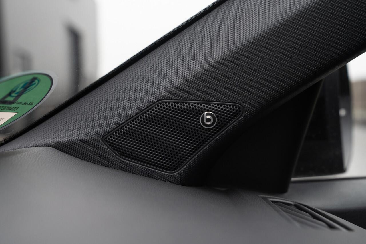 Volkswagen T-Roc 1.5 TSI R-Line 150PK | Virtual | Pano | Keyless | Massage Ergo Active | Camera | Lane & Side Assis | Front Assis | Sfeer | GERESERVEERD