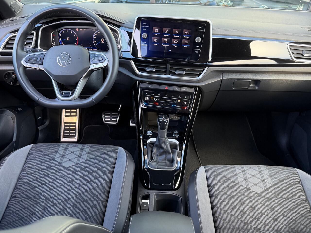 Volkswagen T-Roc 1.5 TSI 150pk DSG R-Line | Camera | Keyless | Elek. Achterklep | Dode hoek | Rijklaar incl. 1 jaar Bovag garantie