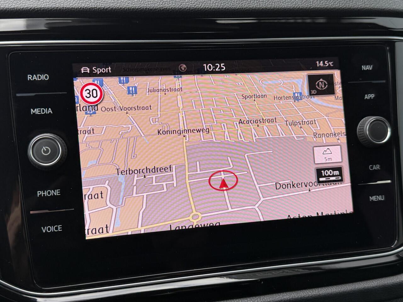 Volkswagen T-Roc 1.5 TSI Sport Business R Navigatie/Camera.