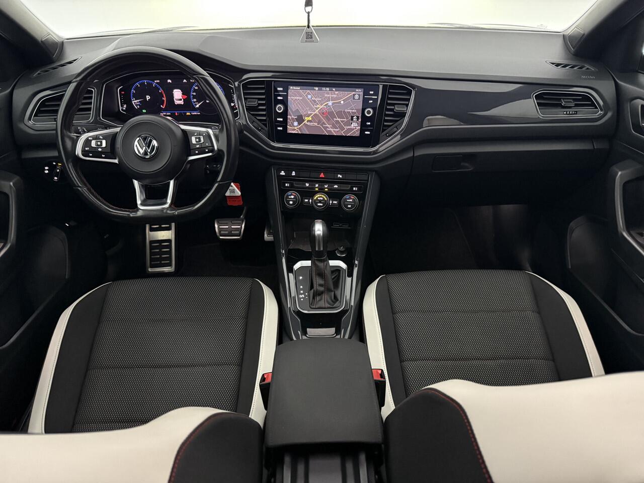 Volkswagen T-Roc 1.5 TSI 150PK R-Line | Pano | Sfeerverl. | Virtual | Carplay | LED | Adaptive Cruise | Parkeersens. | NAP