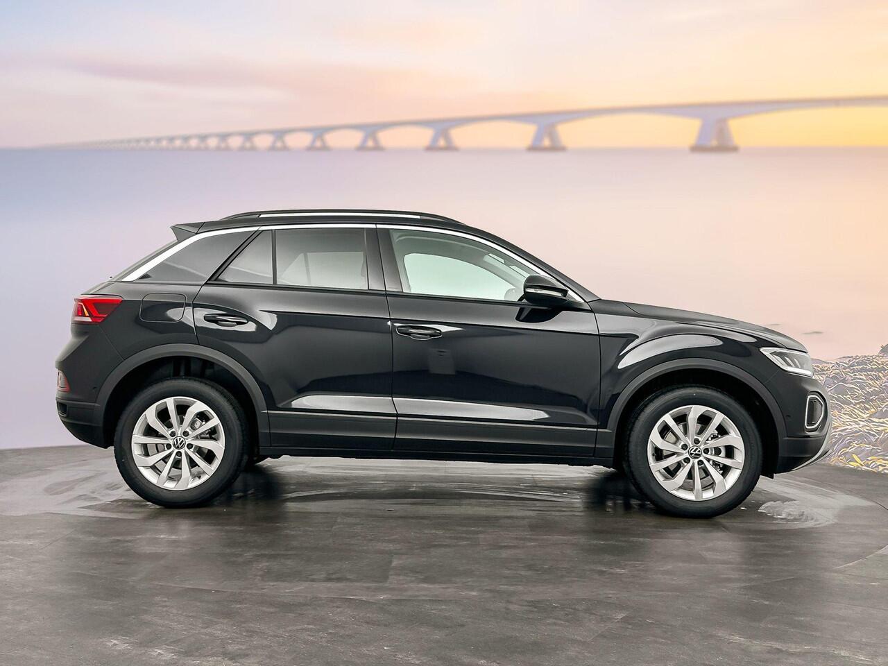 Volkswagen T-Roc Life Edition 1.0 85 kW / 116 pk TSI SUV 6 versn. H