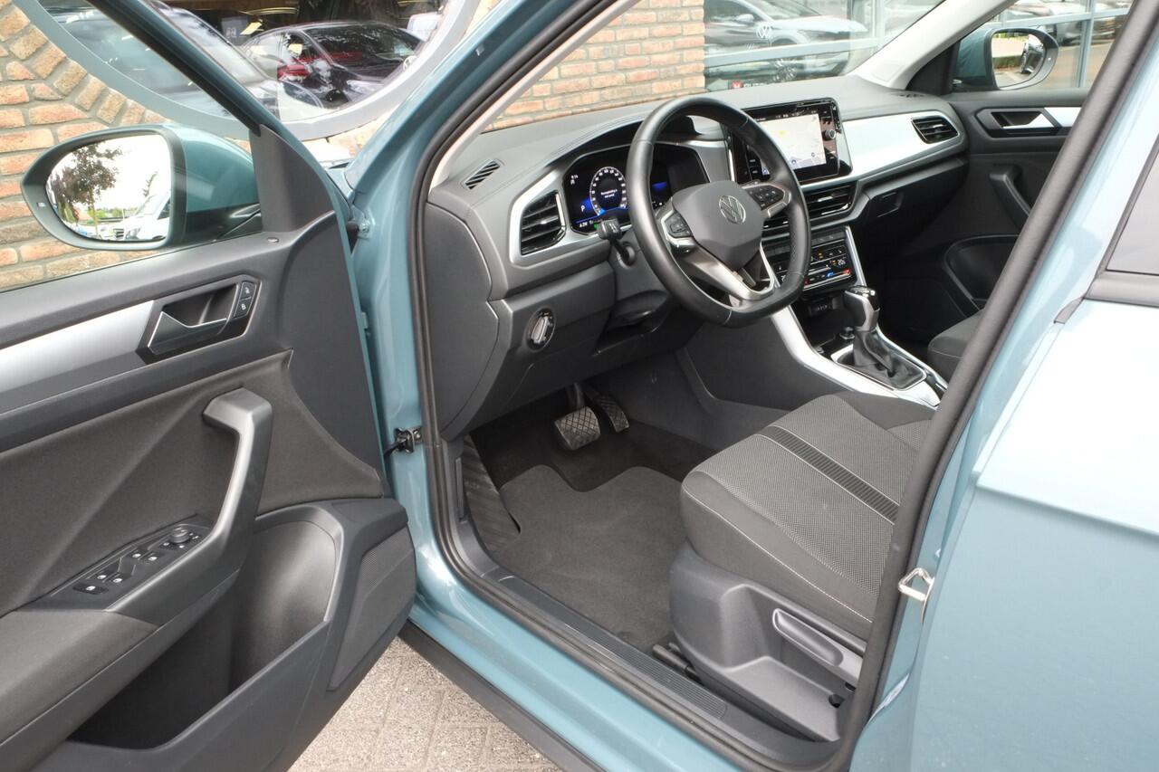 Volkswagen T-Roc 1.5 TSI Life Business Navigatie, Virtual cockpit