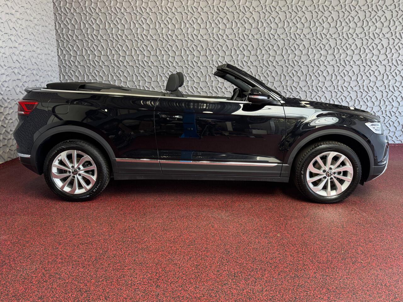 Volkswagen T-Roc Cabrio TSI VIR.COCKPIT CARPLAY NAVI IQ.LED STOEL/STUUR.VERW DAB ADAP.CRUISE 05/2024 ?Top Auto's Wijchen , 30 Jaar Specialist in Volkswagen : Alle Type's : R-Line Edition / Style / First Edition / Highline / Life , Zowel PHEV / HEV / MHEV / Benzine ?