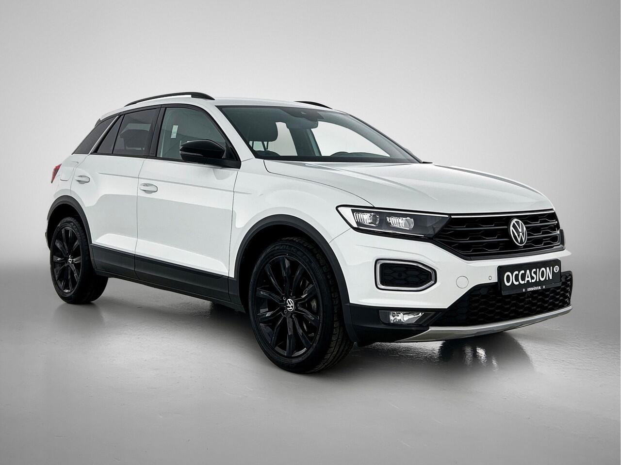 Volkswagen T-Roc 1.5 TSI 150pk Automaat Sport Black Style / Camera / Navigatie / Adaptive Cruise