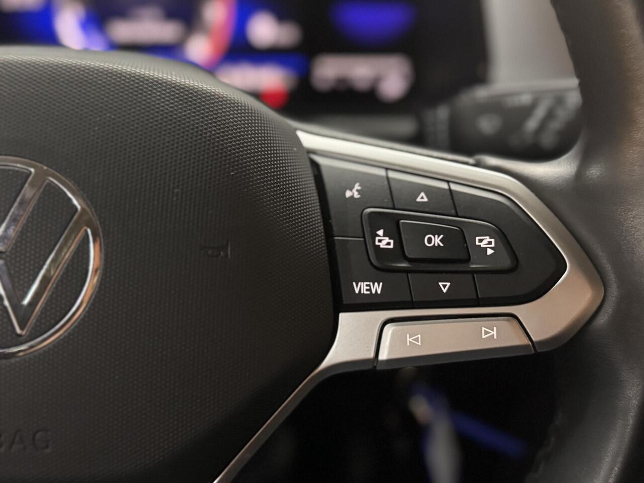 Volkswagen T-Roc 1.0 TSI Life Business Navi Climat Adap Cruise Stoelverwarming Didi Dash Parking pack Dealeronderhouden