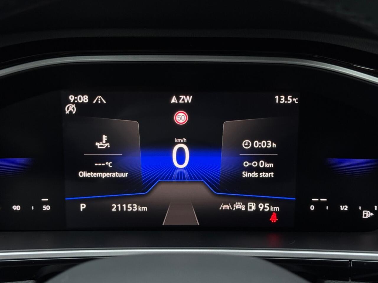 Volkswagen T-Roc 1.5 TSI 150 pk DSG R Line - Navi - camera - stoelverw - trekhaak