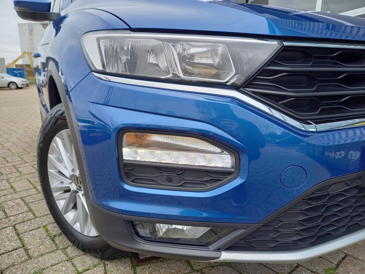 Volkswagen T-Roc 1.0 TSI Style NAVI / CARPLAY / ANDROID - CLIMA - ADAP CRUISE - PDC V/A - NL AUTO - 1 EIGENAAR
