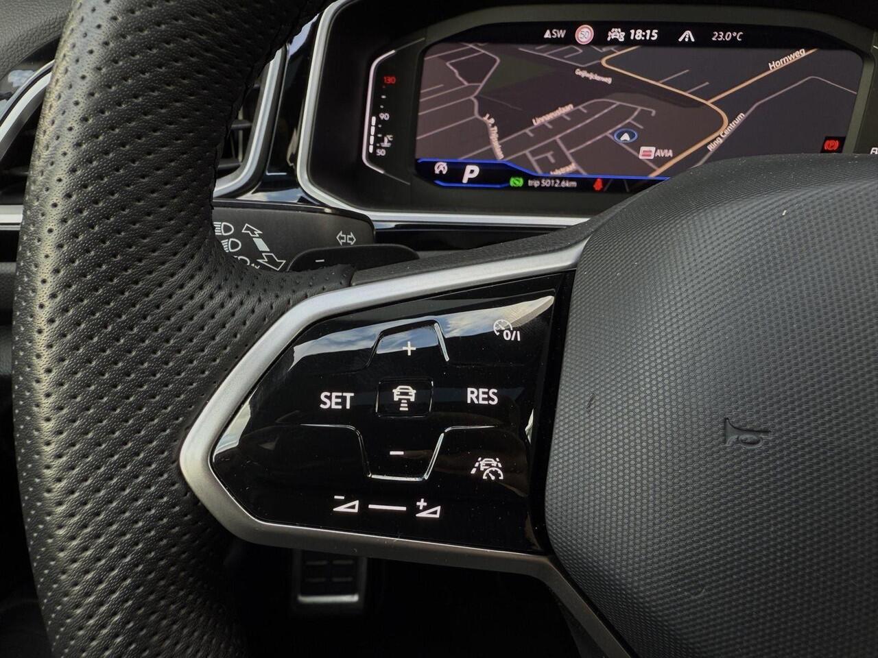 Volkswagen T-Roc 1.5 TSI 3x R-Line IQ Light/Pano/Keyless/