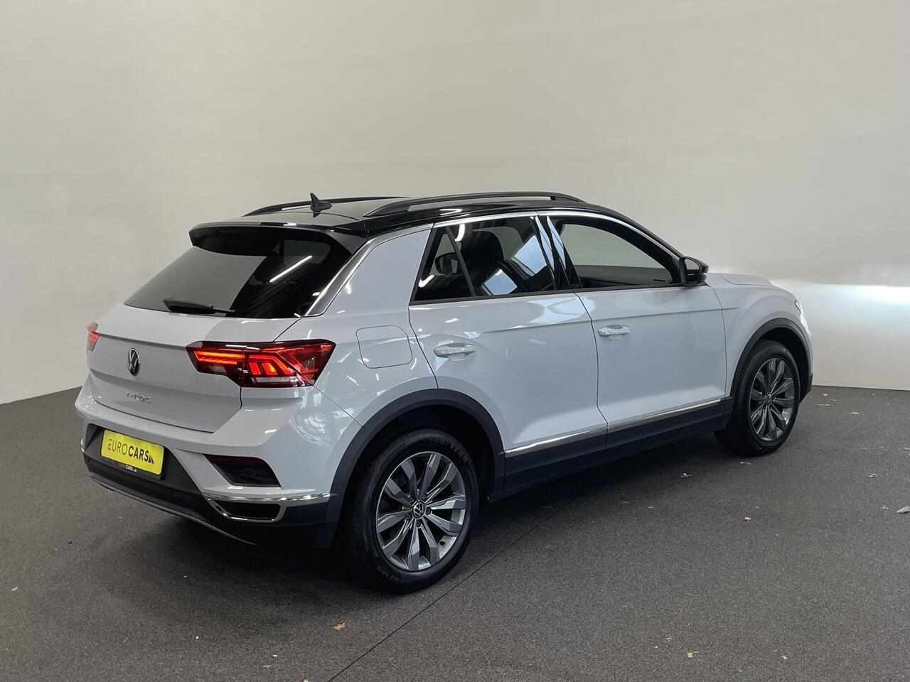 Volkswagen T-Roc 1.5 TSI Sport AUT Aut Winterpack Camera achter Adaptieve Led Auto Cruise Control PDC V+A Elektrische Kofferklep Navi Carplay
