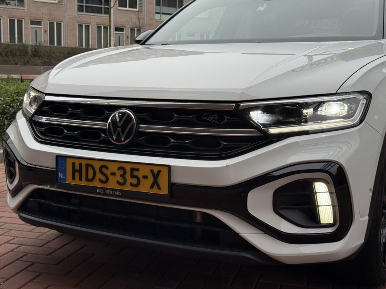 Volkswagen T-Roc 1.5 TSI 150PK R-Line Pano Automaat Navi Camera Facelift