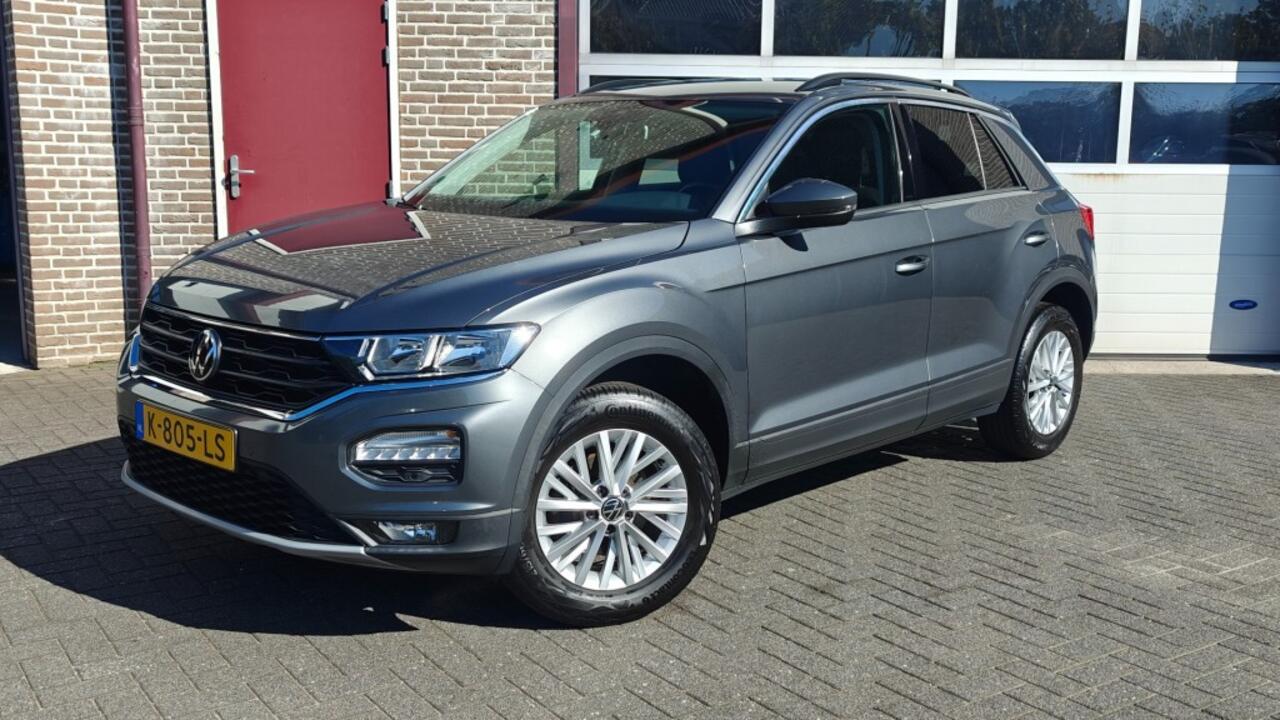 Volkswagen T-Roc 1.5 TSI 150PK STYLE - Carplay - Trekhaak - All in prijs