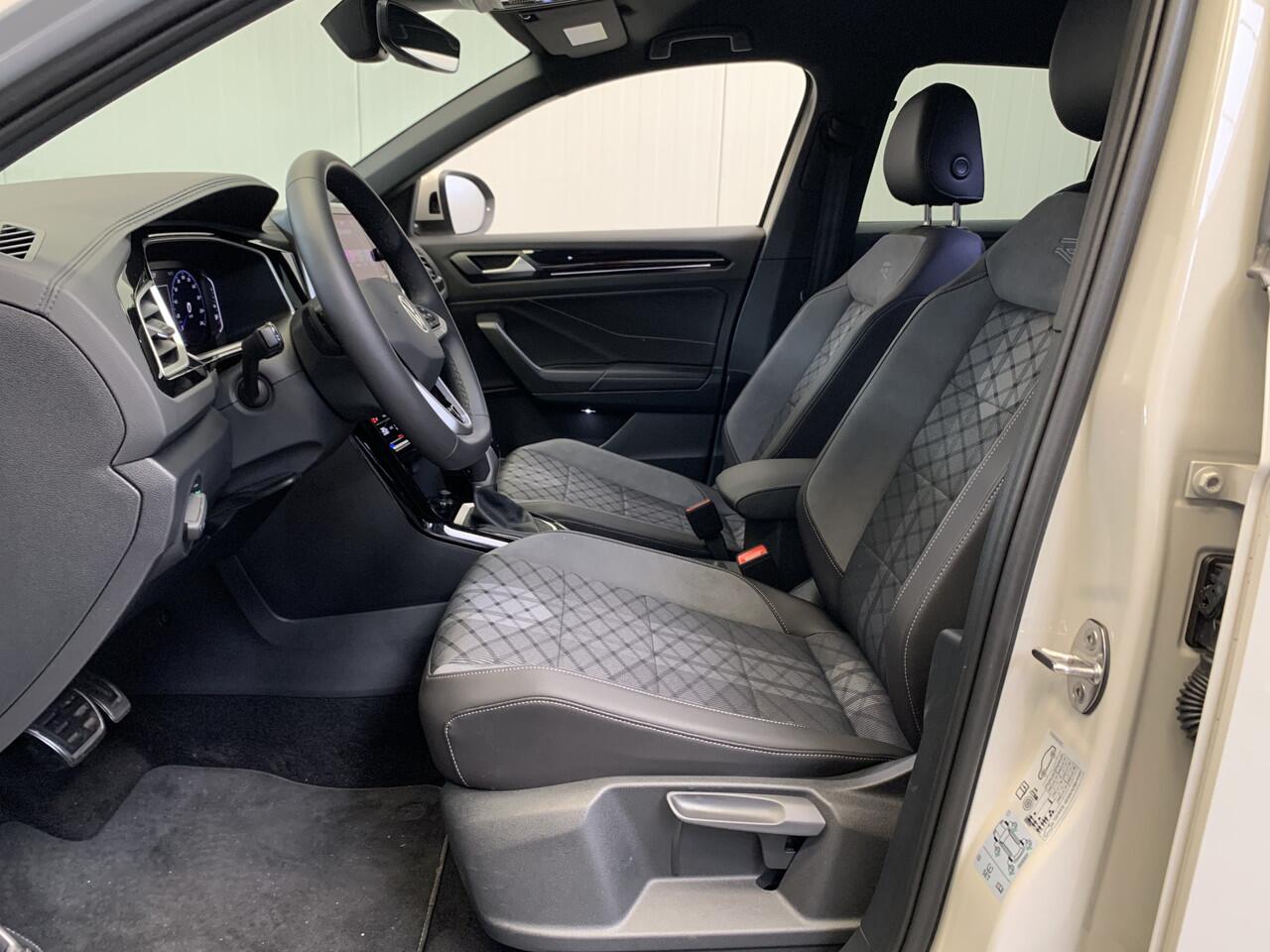 Volkswagen T-Roc 1.5 TSI R-Line 150PK IQ LIGHT-CAMERA-NAVI-ADAPT.CRUISE-LANE ASSIST-PDC-LMV-ECC