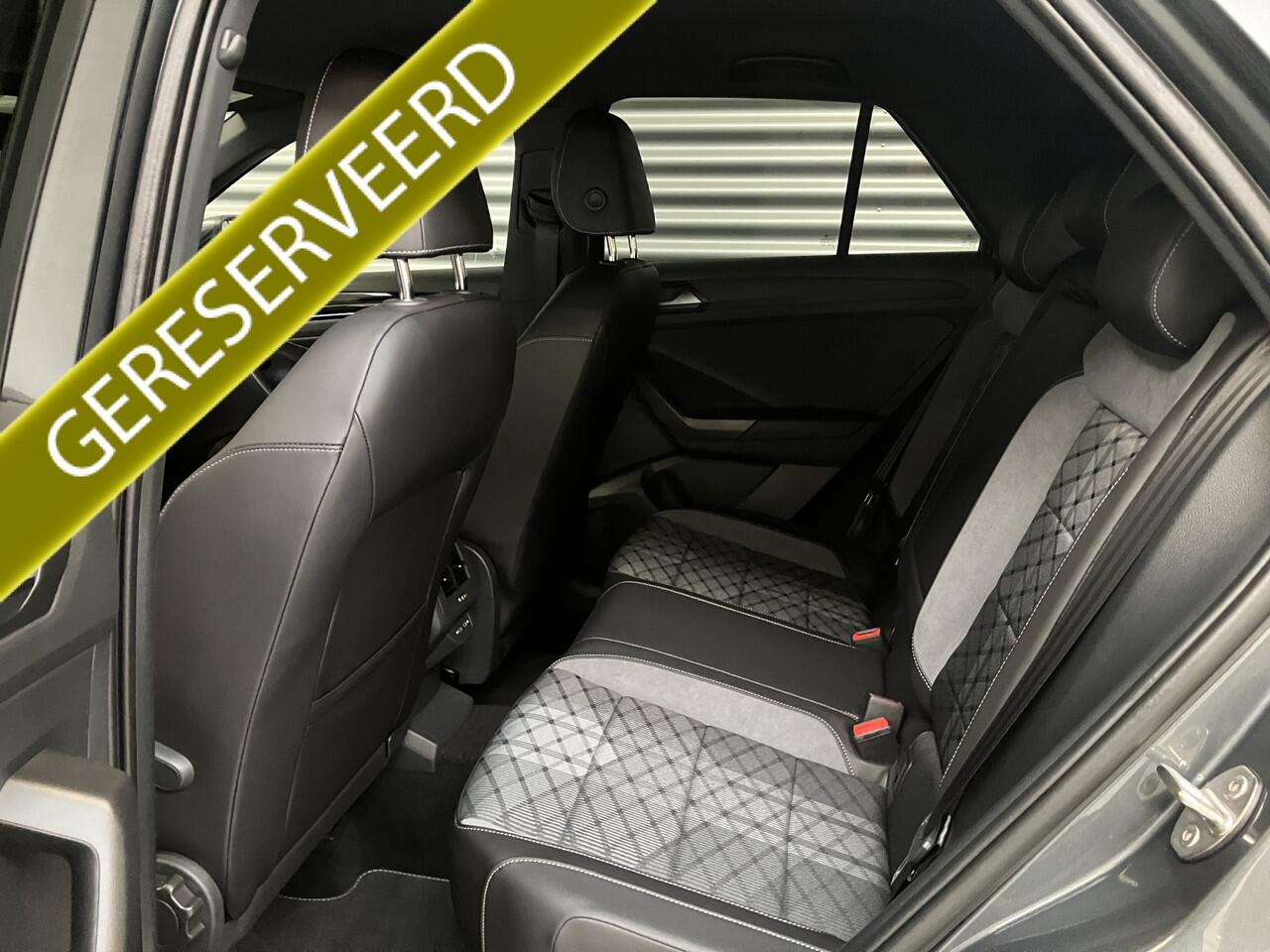 Volkswagen T-Roc 1.5 TSI R-LINE/IQ DRIVE/IQ LIGHT/EL A KLEP/KEY-LESS/ENZ