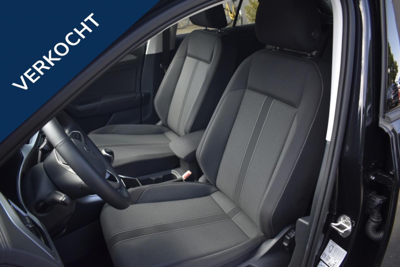 Volkswagen T-Roc T-Roc 1.0 TSI Life Edition /Apple/android /parkeersensoren