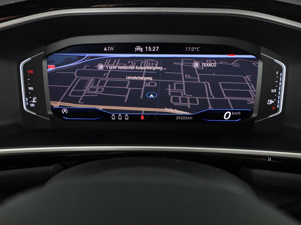 Volkswagen T-Roc 1.0 TSI R-Line Business 110 PK | Private lease vanaf ¤ 499,- pm | Verlengde garantie | Navigatie | Keyless entry | Privacy glas |