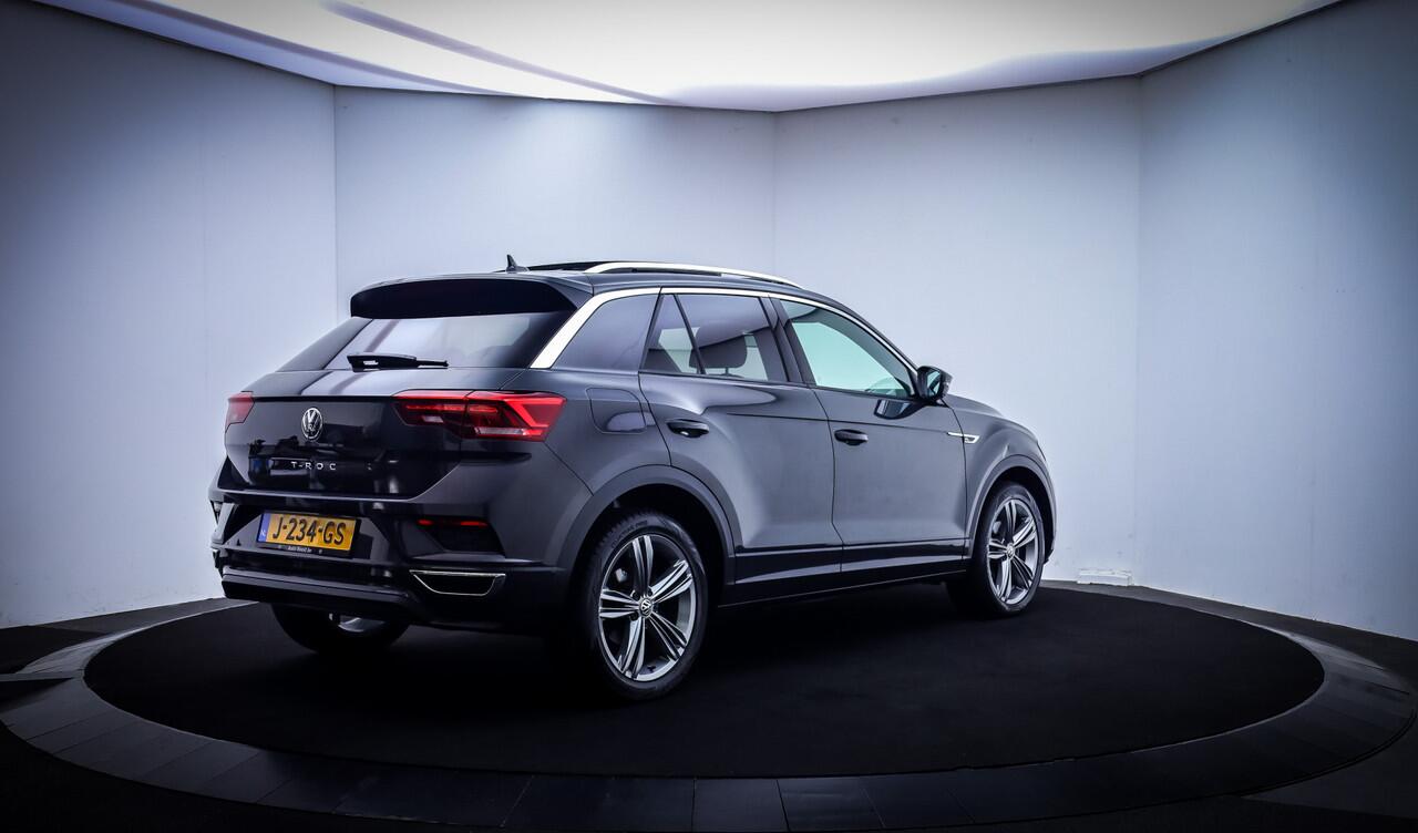 Volkswagen T-Roc 1.5TSI DSG R-LINE Sport PANO | VIRTUAL | CARPLAY | STOELVERW | ACC | DAB | KEYLESS | NAVI | LMV 18''
