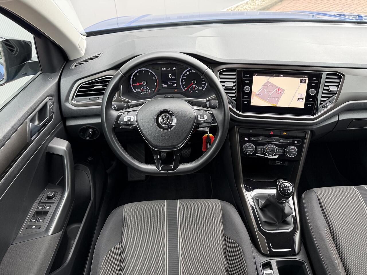 Volkswagen T-Roc 1.0 TSI 116pk Style | ACC | Full Led | Trekhaak