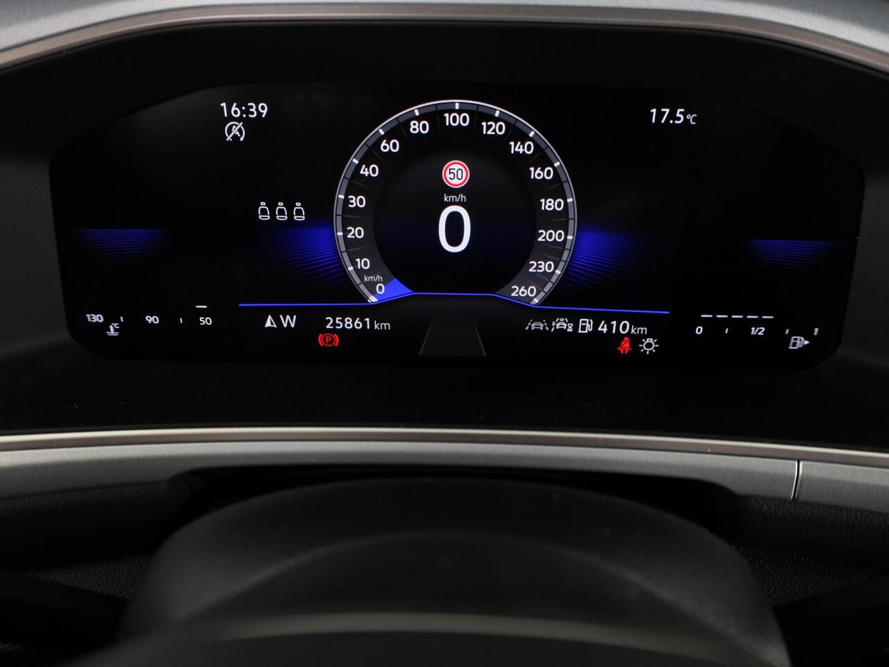 Volkswagen T-Roc 1.0 TSI Life Edition GOAL 115 PK | Private lease vanaf ¤ 519,- pm | Navigatie | automatische Airco | Parkeer assistent |