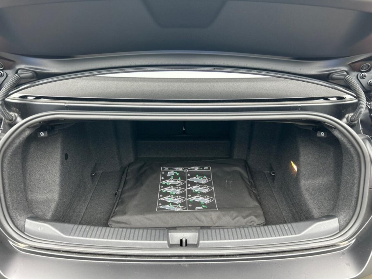 Volkswagen T-Roc 1.5 TSI DSG R-LINE LEDER/CAMERA/NAVI/CARPLAY/ACC/STOELVERW