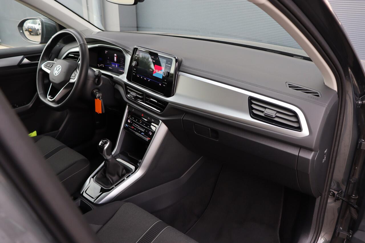 Volkswagen T-Roc 1.0 TSI Life | Carplay | LED | 16 Inch | Fabrieksgarantie |