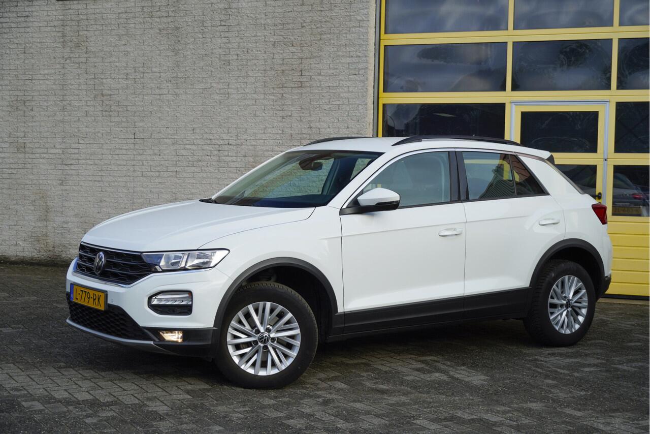 Volkswagen T-Roc 1.5 TSI 150PK! Style BJ2021 Lmv 16" | Led | Pdc | Navi | App-Connect | Climate control | Cruise control | Getint glas
