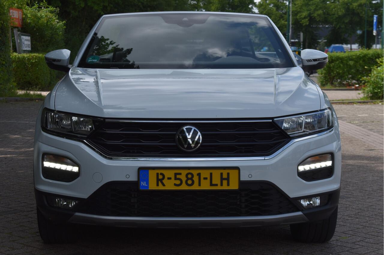 Volkswagen T-Roc Cabrio 1.5 TSI 150PK | Camera | Navigatie | DAB | Stoelverwarming | PDC rondom | LM-Velgen