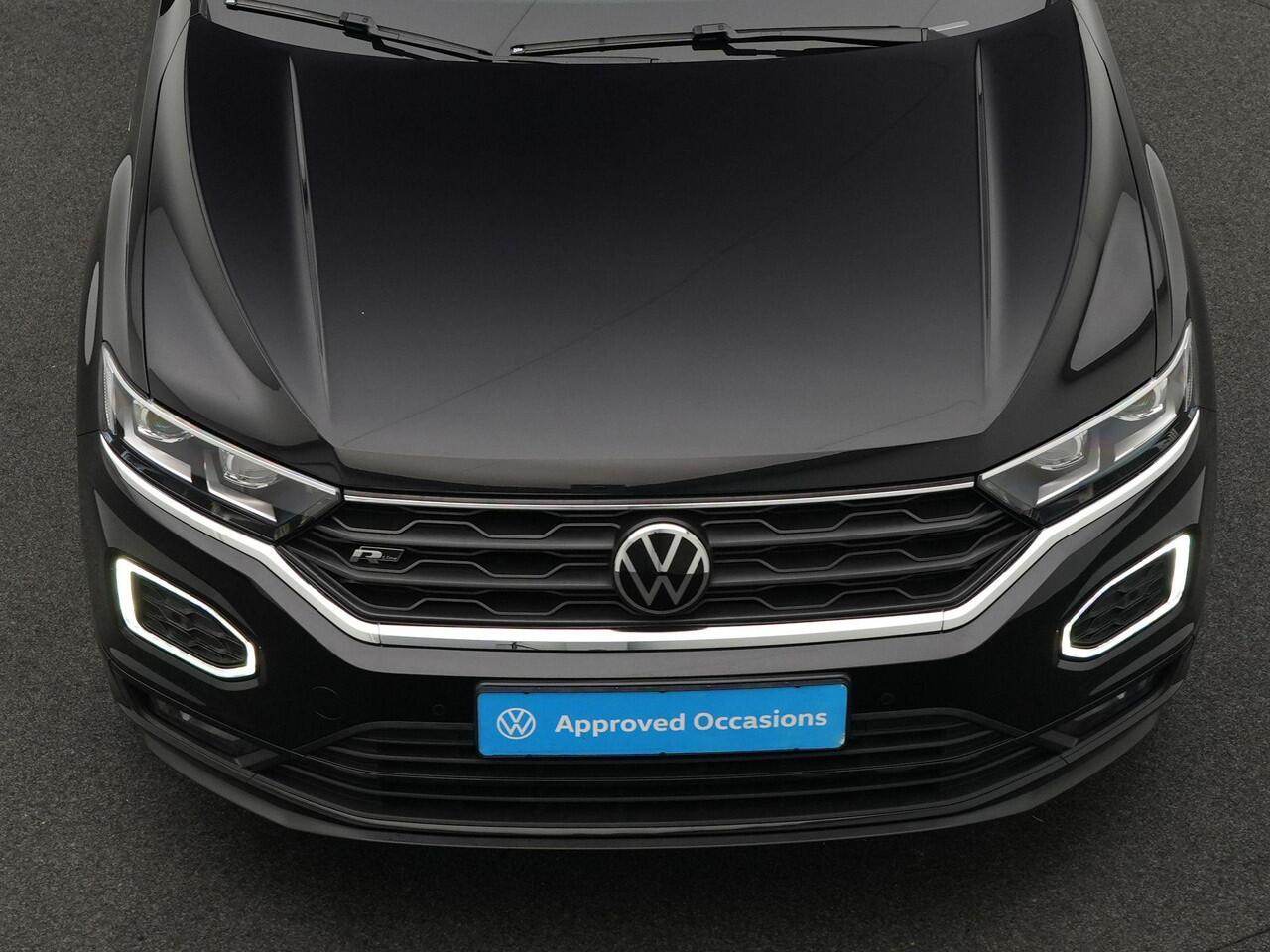 Volkswagen T-Roc 1.5 TSI 150 pk DSG Sport Business R | Panoramadak | Achteruitrijcamera | Adaptive Cruise | LED koplampen | Keyless | 20 inch