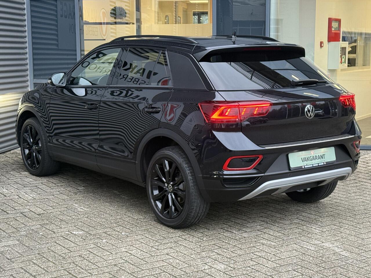 Volkswagen T-Roc 1.5 TSI Sport BLACKSTYLE DSG,NAVI/CAM,IQ-LIGHT,TREKHAAK
