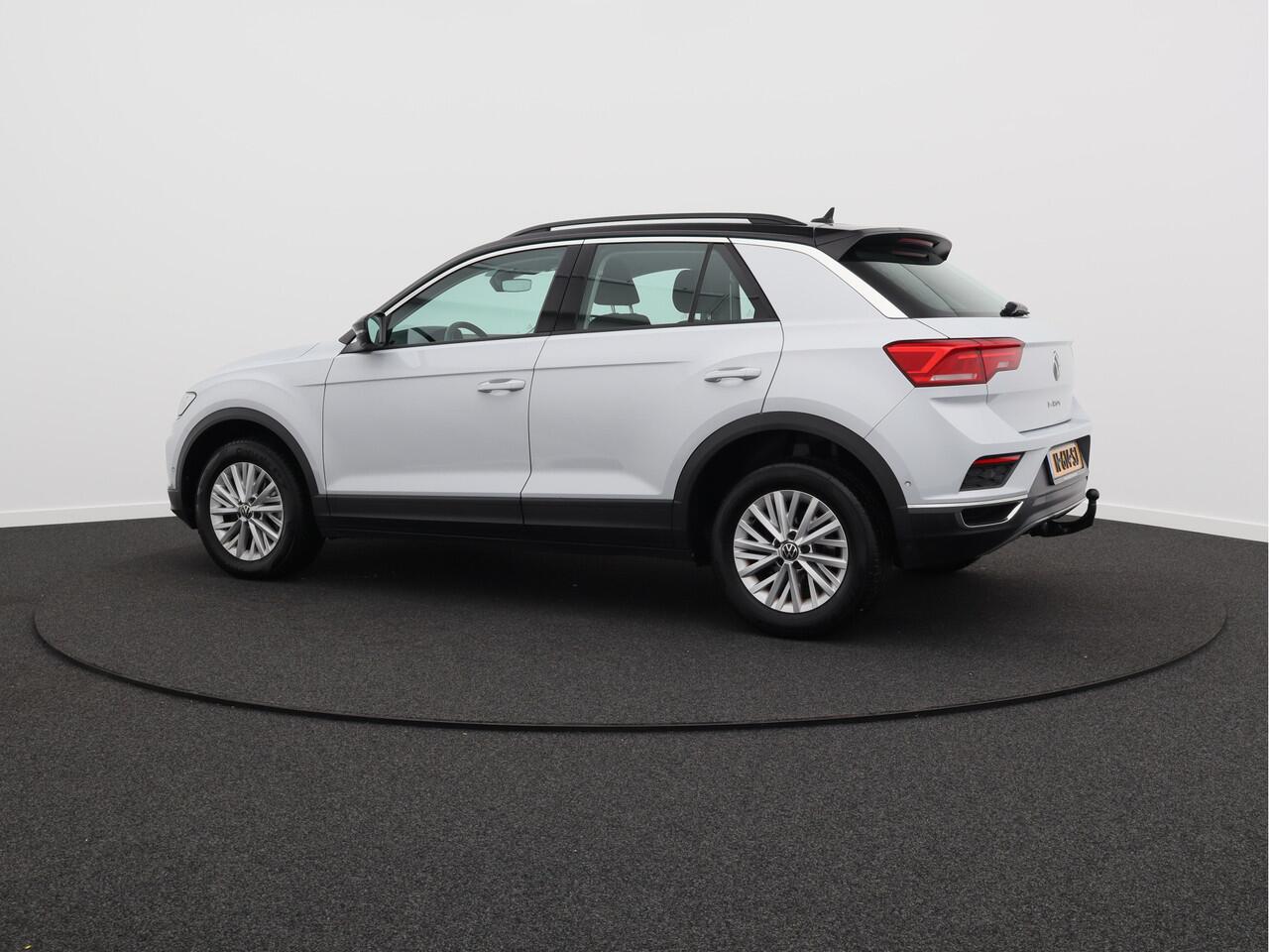 Volkswagen T-Roc 1.0 TSI Style/ lage km/ trekhaak/ zeer mooi!