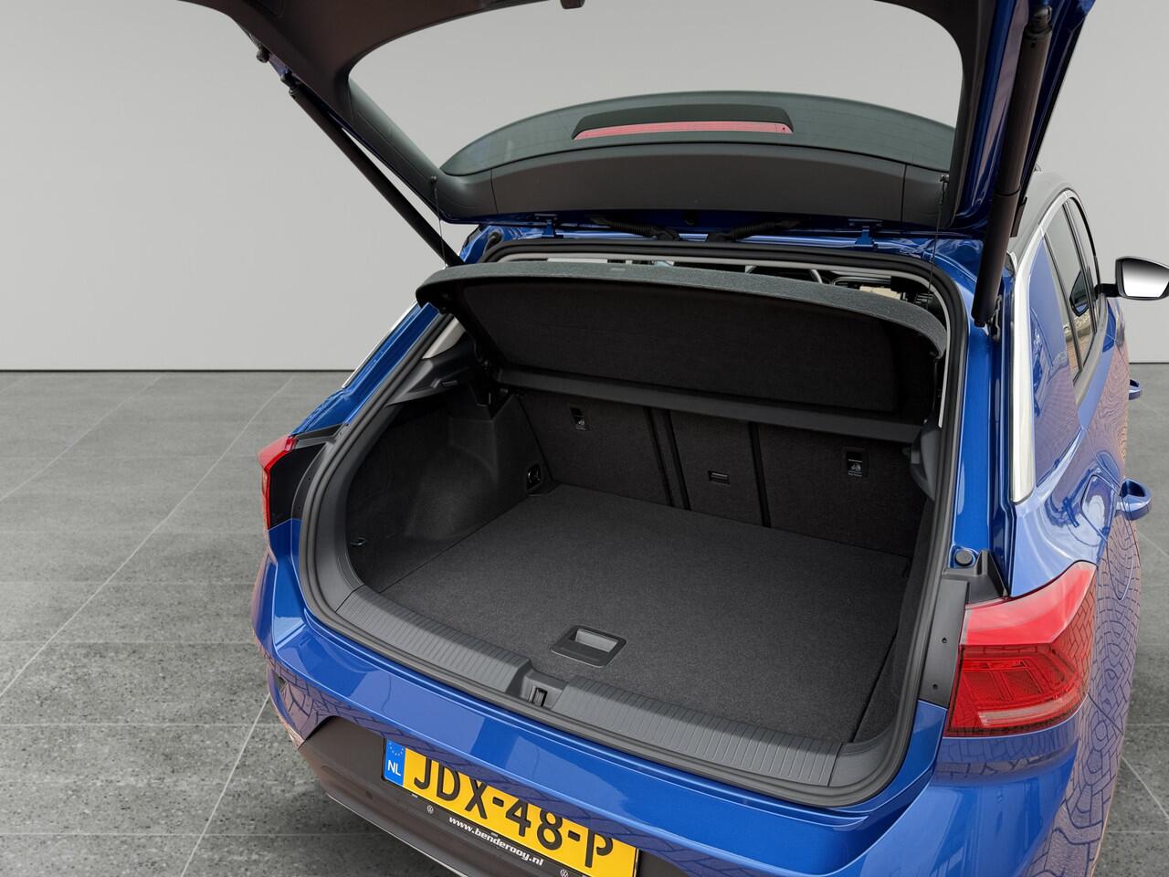 Volkswagen T-Roc 1.0 TSI 116pk Style | ACC | Full Led | Trekhaak