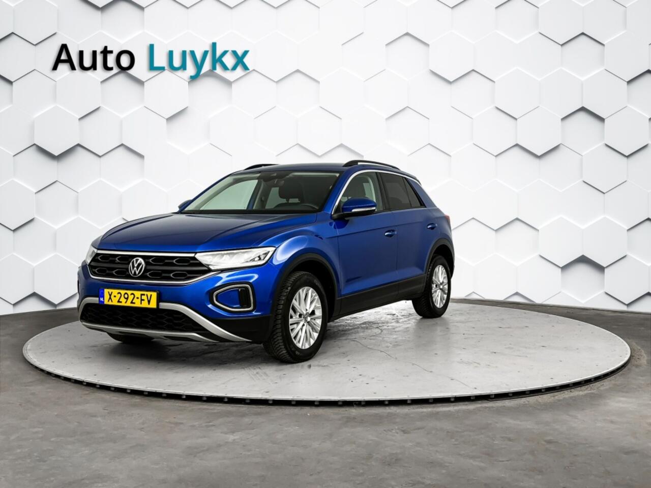 Volkswagen T-Roc 1.5 TSI Life Business DSG Automaat | Adaptieve Cruise Control | Apple Carplay/Android Auto | Parkeersensoren voor + achter