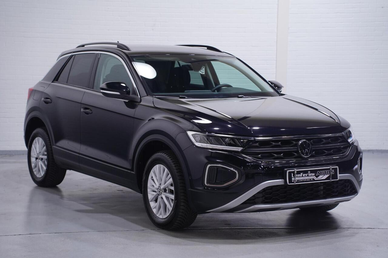 Volkswagen T-Roc 1.0 TSI Life Apple Carplay Clima PDC v+a Led koplampen Virtual cockpit Stoelverwarming