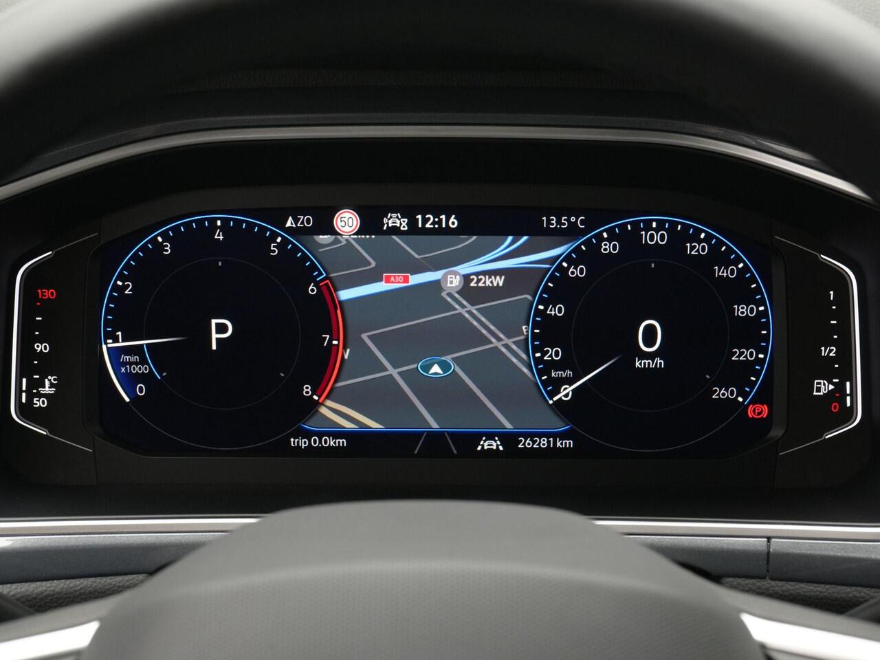 Volkswagen T-Roc 1.5 TSI 150 pk DSG Style | Trekhaak | Park Assist | Stoelverwarming | Adaptive Cruise | ErgoActive bestuurdersstoel