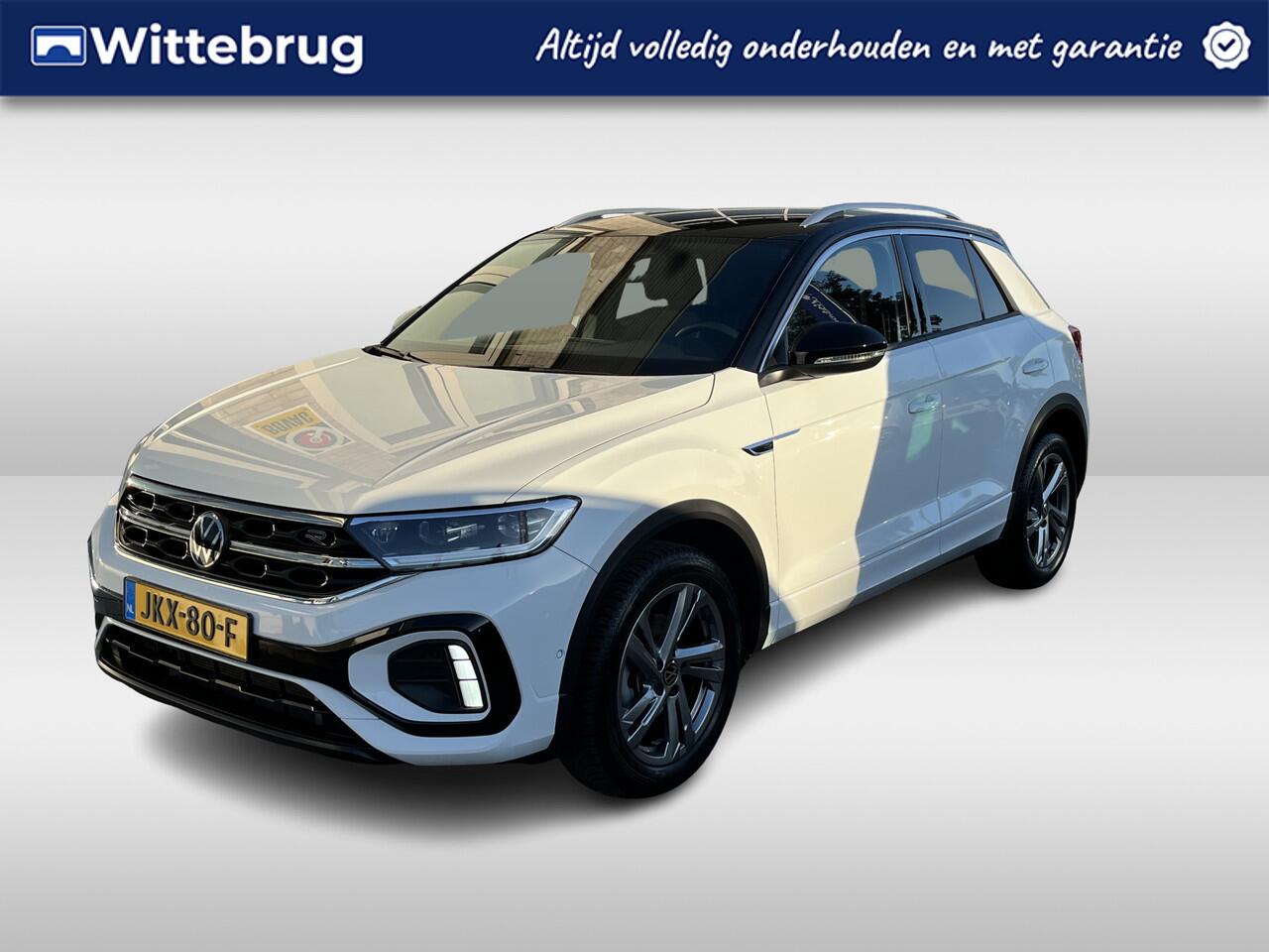 Volkswagen T-Roc 1.5 TSI R-Line / AUTOMAAT/ FABRIEKSGARANTIE T/M 2-2027/ TREKHAAK AFNEEMBAAR/ ALCANTARA/ ADAPT. CRUISE/ APP-CONNECT/ NAVI/ MATRIX/ RIJ-MODI/ PARK. SENSOREN + CAMERA/ STOEL VERWARM.