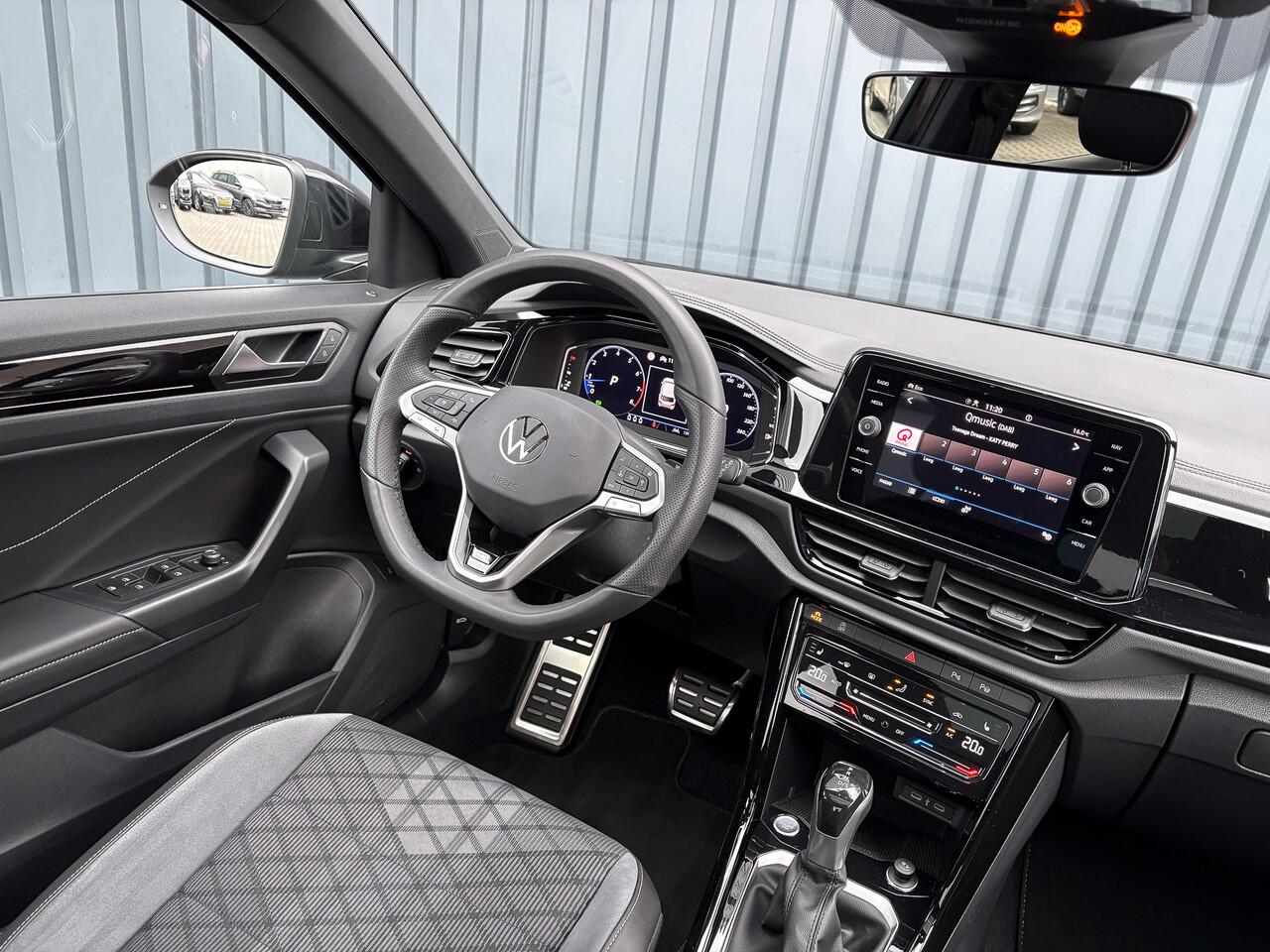 Volkswagen T-Roc 1.5 TSI R-Line | Panodak | Keyless | Side Assist | Elk. A-klep | IQ Light | Camera | Prijs Rijklaar!!