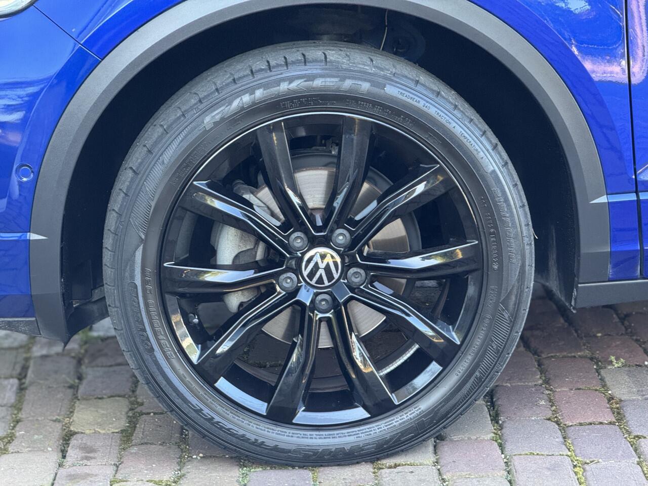 Volkswagen T-Roc 1.5 TSI R-Line | Keyless | Camera | Black Style