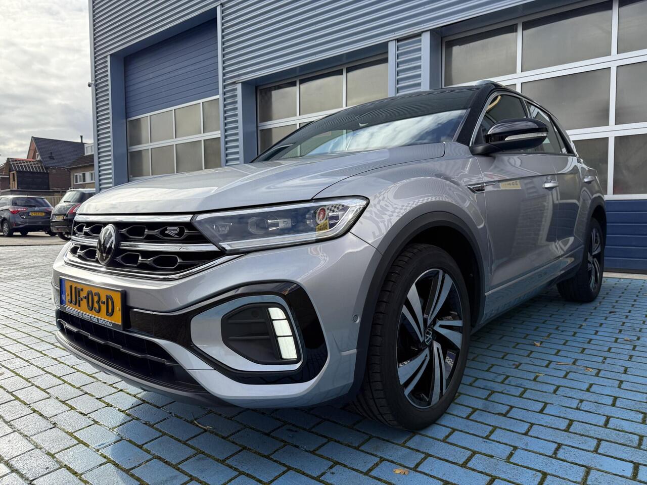 Volkswagen T-Roc 1.5 TSI R-LINE ADAP CRUISE STOELVERW. TREKH. APPLE