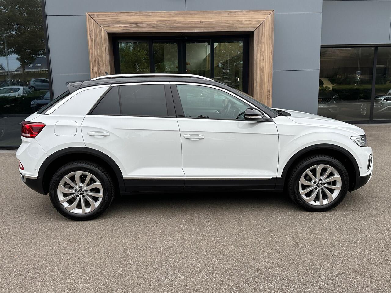Volkswagen T-Roc 1.5 TSI 150pk DSG Style | Trekhaak | Navi | IQ light | Adapt. Cruise | Rijklaar incl. garantie