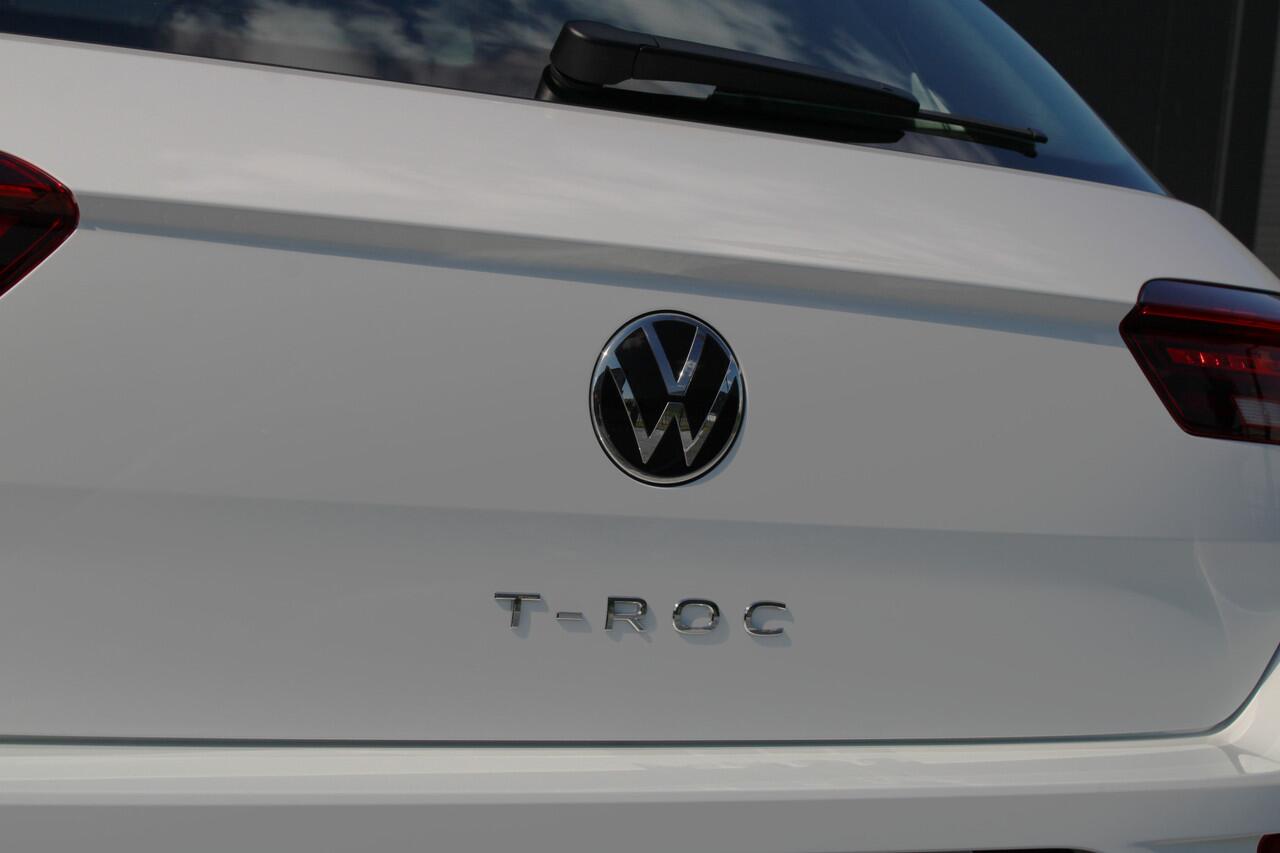 Volkswagen T-Roc 1.5 TSI Style 150pk - Ergostoel - LED - Navi - Camera - Stoelverwarming - Trekhaak - Rijklaar