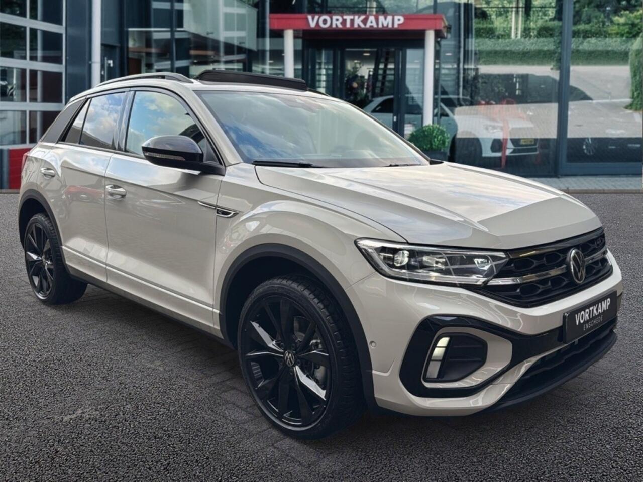 Volkswagen T-Roc 1.5 TSI DSG R-LINE BLACK-OPTIC PANO-DAK/CAMERA/CARPLAY/ACC/STOELVERW