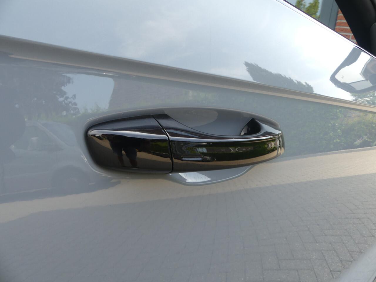 Volkswagen T-Roc Cabrio 1.5 TSI R-Line / Full options!