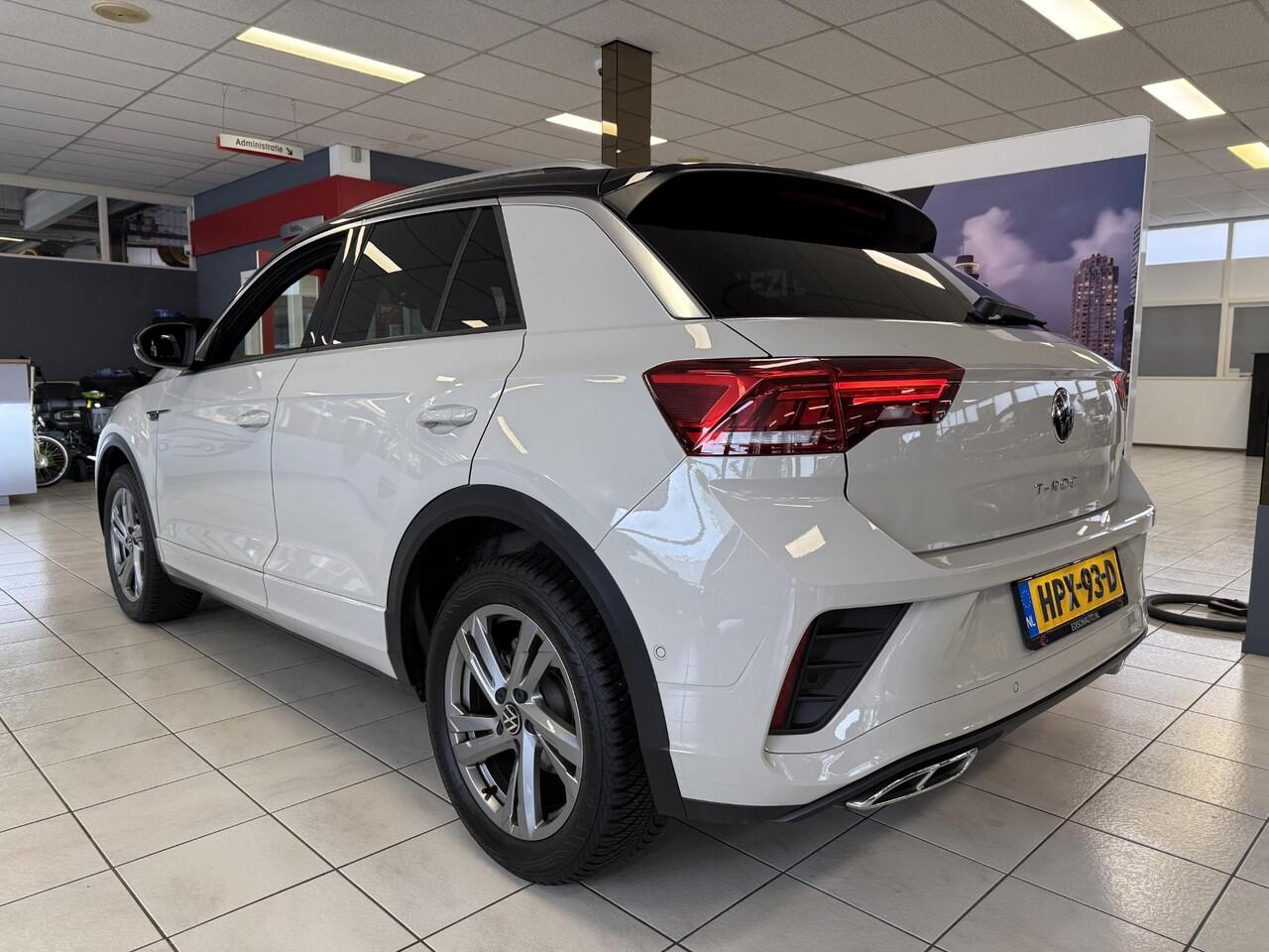 Volkswagen T-Roc 1.5 TSI R-Line DSG *IQ*CAM*MASSAGE*BUSS-PACK*LM17*