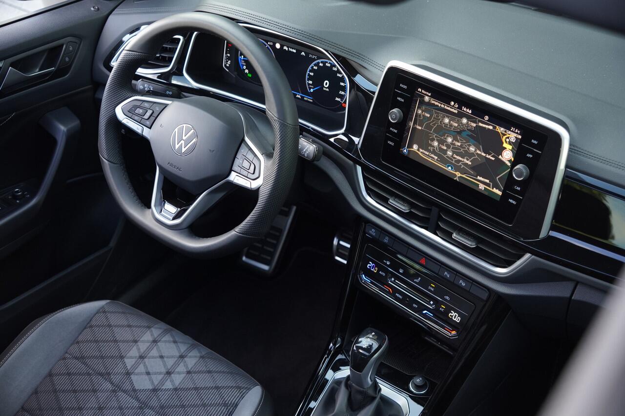 Volkswagen T-Roc 1.5TSI/150pk R-Line DSG Automaat|2025|Panoramadak|18"LMV|Navi|Virtual Cockpit|PDC+Assist+Camera|Cruise+ACC|Keyless+El.achterklep+Sensor