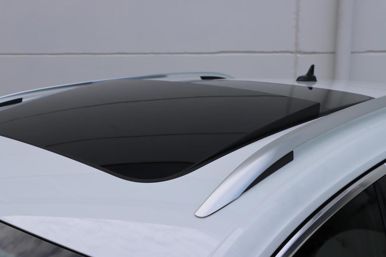 Volkswagen T-Roc 2.0 TSI DSG 4Motion R-Line 190pk DSG7 | Pano | LED IQ |